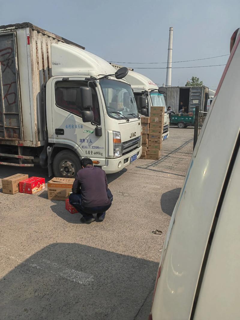 市场趋势解读：凝晶琉商贸的行业生态与未来展望